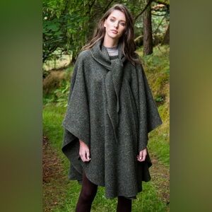 Hourihan by Jimmy Hourihan of Dublin Hooded Celtic Cape Made in Ireland